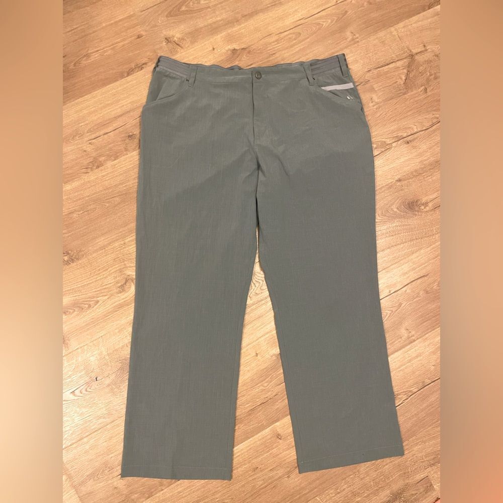 Adidas Men’s Grey Golf Activewear Comfort Pants Size 42x30